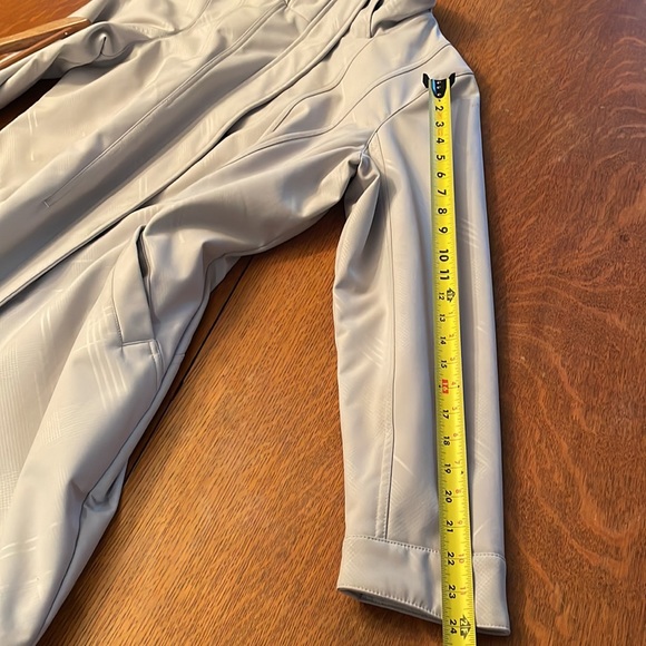 Light Jacket - Picture 10 of 10